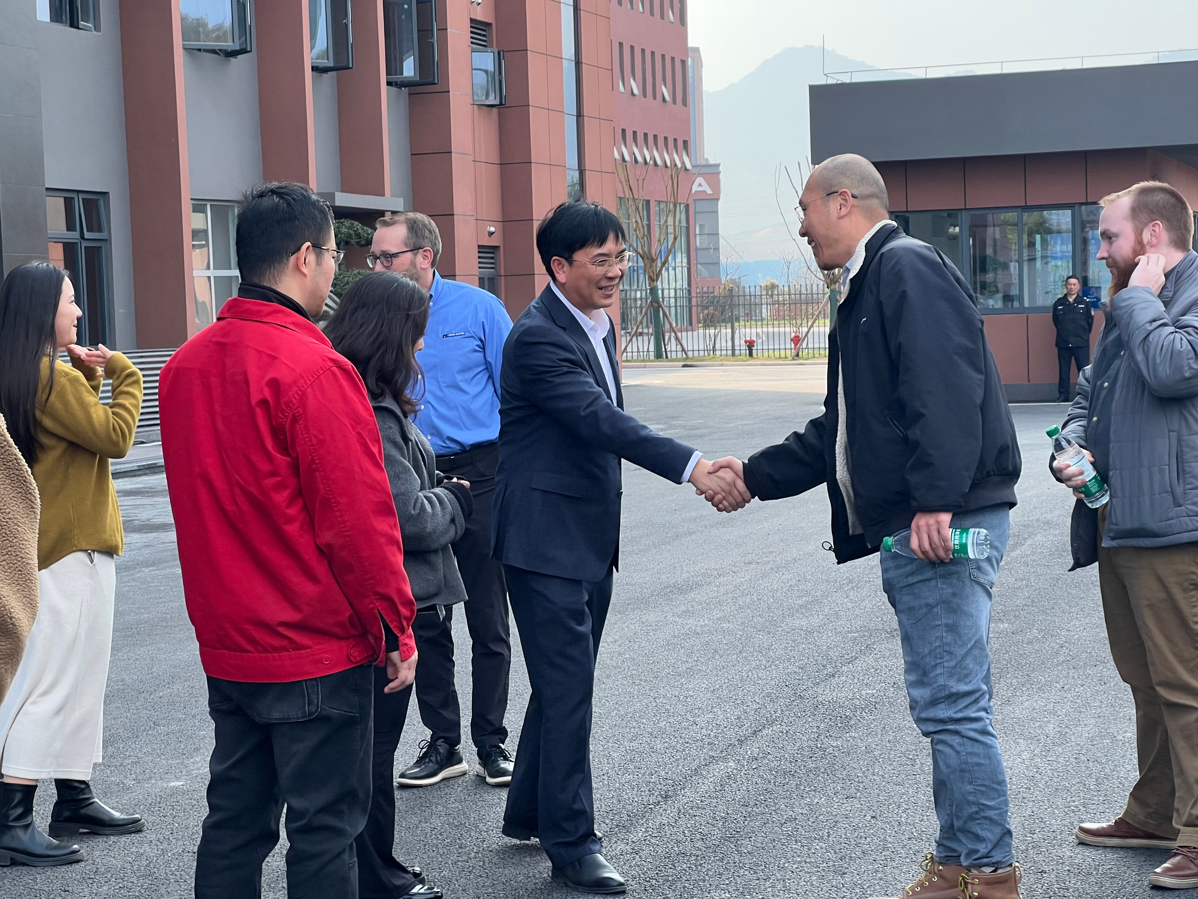 跨境合作再啟航！美國(guó)PE公司高層代表團(tuán)蒞臨我司參觀交流，推動(dòng)雙贏發(fā)展